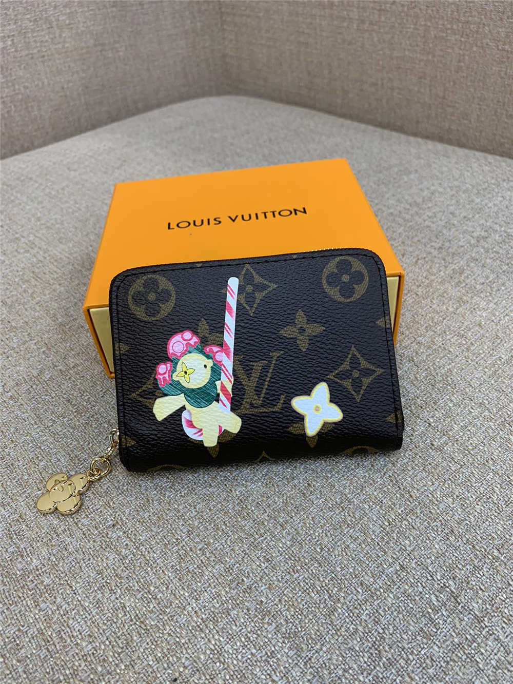 Louis Vuitton M12210 2025 new 